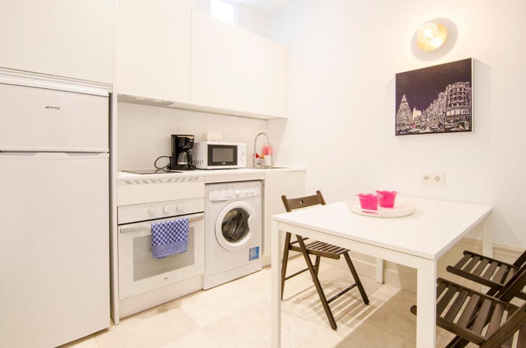 Valverde Apartment Madryt Zewnętrze zdjęcie