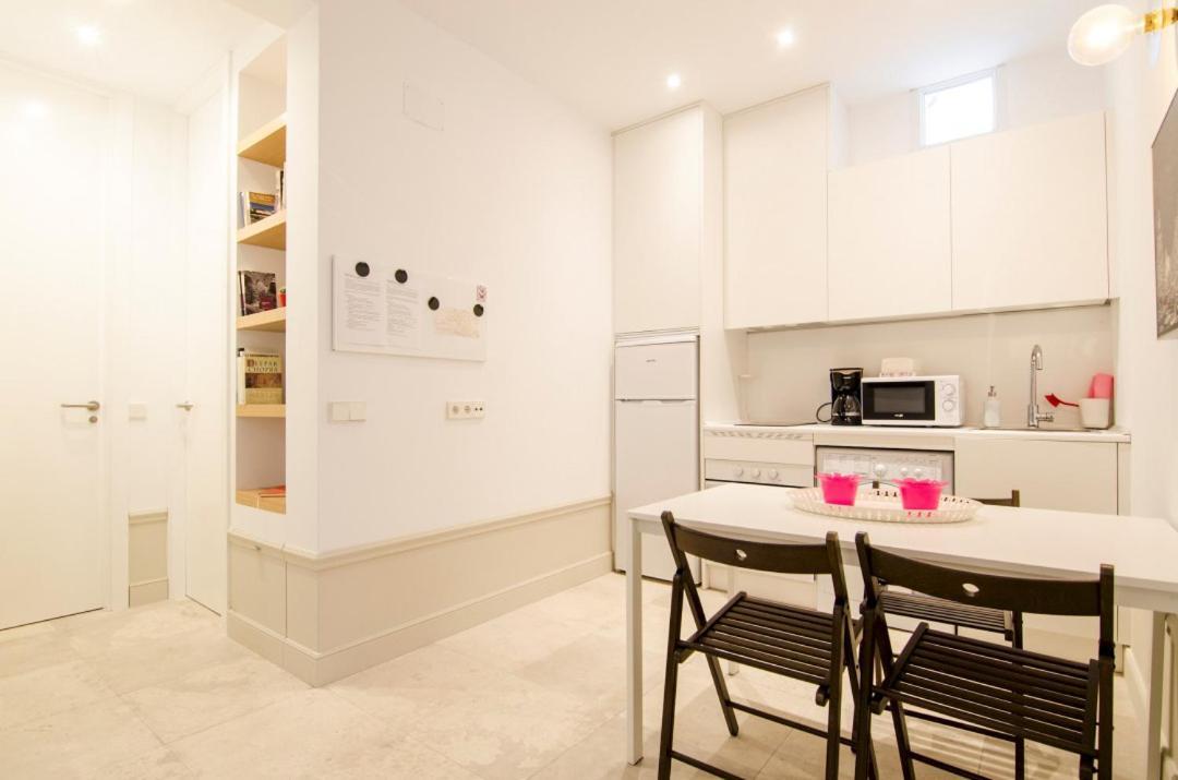 Valverde Apartment Madryt Zewnętrze zdjęcie